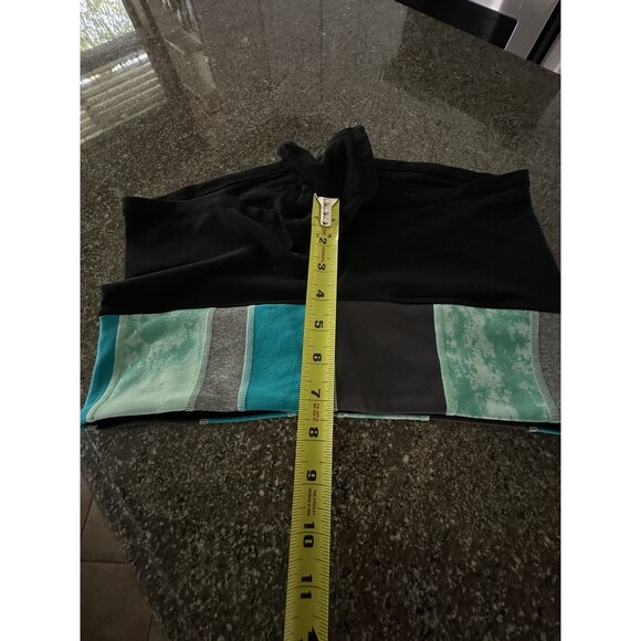 Lululemon Shorts w/ Color Panel‎ SIZE 8 - Picture 7 of 7